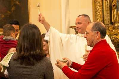 Bari, la piccola chiesa di Sant'Anna: l� dove si celebra la "benedizione dei neonati"